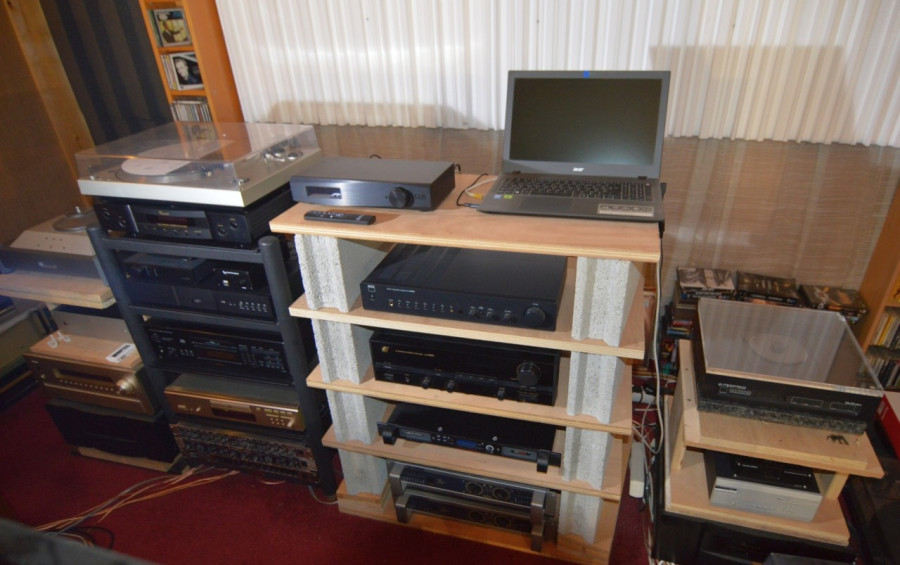 4 vue 4 Racks Hifi DSC_364.jpg