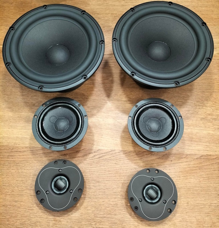 Scanspeak 3 ways bis.jpg